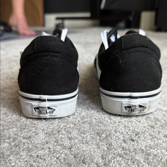 Vans Men's Black and White Skate Sneakers - Picture 2 of 3
